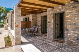 Petras Gi - Stone Houses Messinia Greece