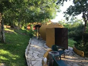 Rancho Ecologico Oasis de Luz - 皮雷诺波利斯