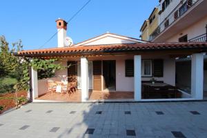 Apartments Dujmović