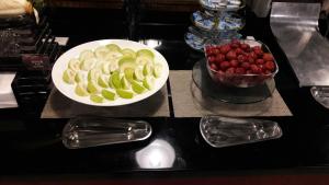 Dengfeng Milan Business Hotel