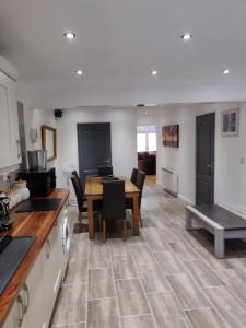 Appartements Dobbies Adults Only Boutique Apartment : photos des chambres