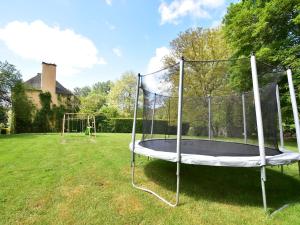 Maisons de vacances Cozy Holiday Home in Lantheuil with Garden : photos des chambres