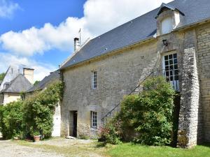 Maisons de vacances Cozy Holiday Home in Lantheuil with Garden : photos des chambres