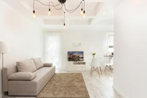 Studio Apartment room in Apartments Gdańsk Dworska by Renters