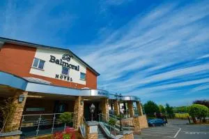 巴尔莫劳尔酒店，贝尔法斯特 - 纽敦阿比