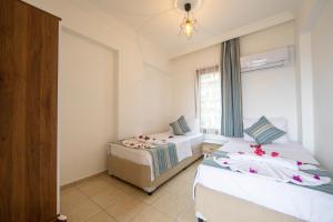 Portofino Apartments