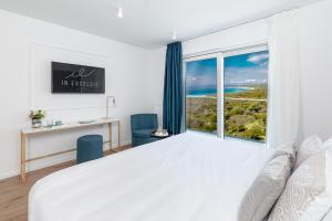 Superior King Room with Sea View room in Hotel In Excelsis
