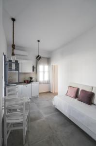 Esmeralda Apartments Sifnos Greece