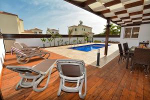 Nissi Palms Villa