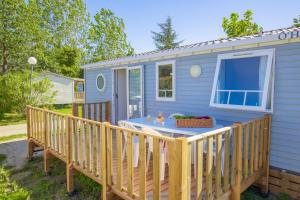 Campings Camping Taxo Les Pins : photos des chambres