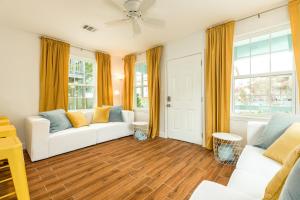 Two Bedroom House room in The Beachin' Bungalow