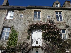 B&B / Chambres d'hotes Les Chambres du Chateau du Rozel : photos des chambres