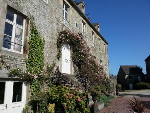 B&B / Chambres d'hotes Les Chambres du Chateau du Rozel : photos des chambres