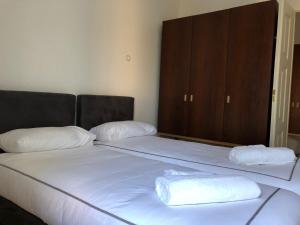 Rua Tenente Campos Rego, Ground Floor