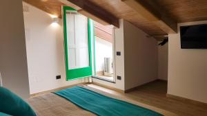 Triple Room with Mountain View