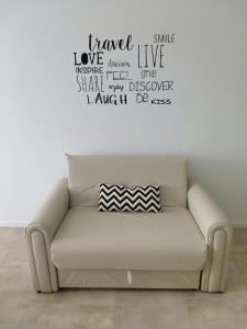 Independencia 1302 9C by HB