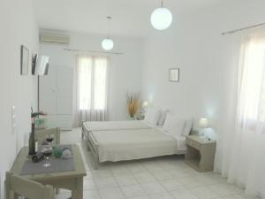 Kamakaris Rooms