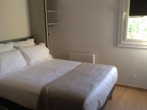 Double Room room in Hôtel Azur