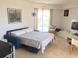 Appartements Front beach Luxury near Nice airport : photos des chambres