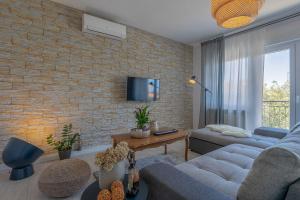 Premium 100m2 sea view apartment