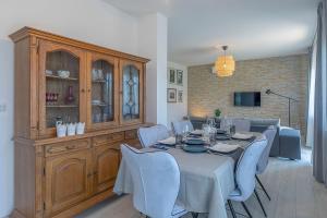 Premium 100m2 sea view apartment