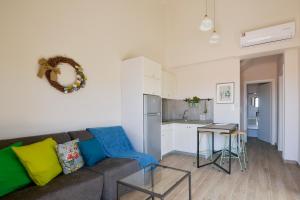 Christin Calm Houses