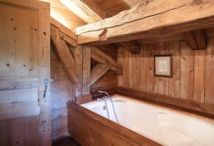 Chalet Chatel, avec services, Collection Chalets des Fermes - Megeve : photos des chambres