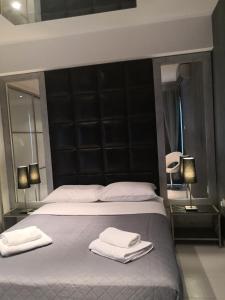 Fine Designed Flat 302