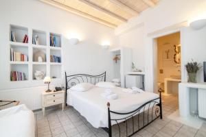 Vincenzo Family Rooms Tinos Greece