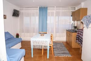 Tony's Rooms Leros Greece