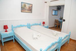 Tony's Rooms Leros Greece
