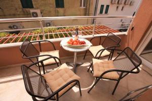 Apartment with Balcony room in Apartments Ezra