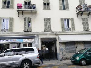 Appartements LA CASA REINE JEANNE- CENTRAL pres de la gare - WIFI - PARKING - Neuf ET CONFORT : photos des chambres