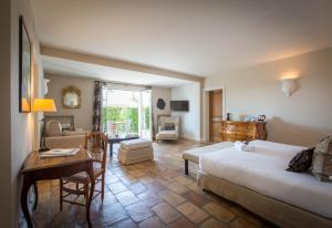 Hotels Hotel & Restaurant Alain Llorca : photos des chambres