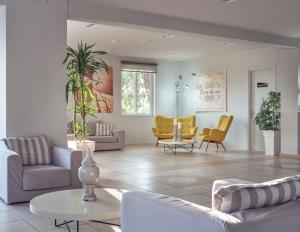 Koukounaria Hotel & Suites Zakynthos Greece