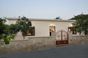 Anna 's House - Garden Cottage in Kissamos Chania Greece