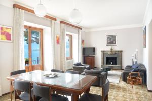 Residence Domaso - Esperienza in Centro Storico "Casa del Dottore"