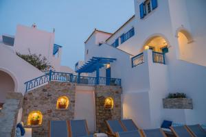 Romantica Hotel Apartments Kythira Greece