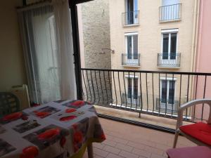 Studio n°4 agréable avec terrasse, bien situé