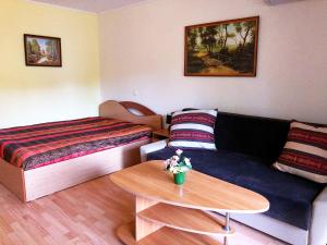 Butai labai geroje vietoje prie juros