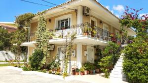 Polymnia Apartments