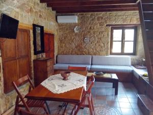 Rosalia Apartments Halki-Island Greece