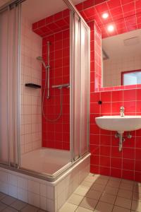 Twin Room with Bathroom room in Jugendherberge-Berlin-International
