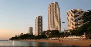 Sands Pratamnak