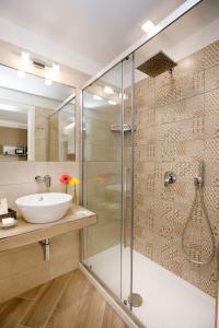 Deluxe Suite with Sea View