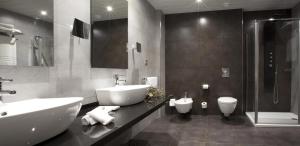 Quadruple Room room in Hotel Gran Bilbao