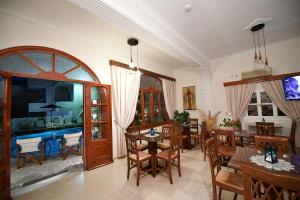 Philoxenia Hotel & Studios