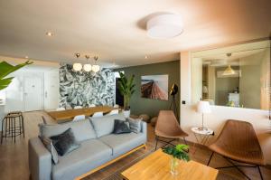 Level 11 Apartment