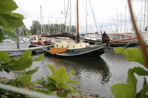 Boat and Breakfast - Klundert