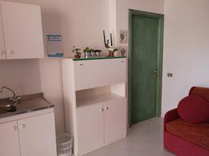 Sunny garden house img18